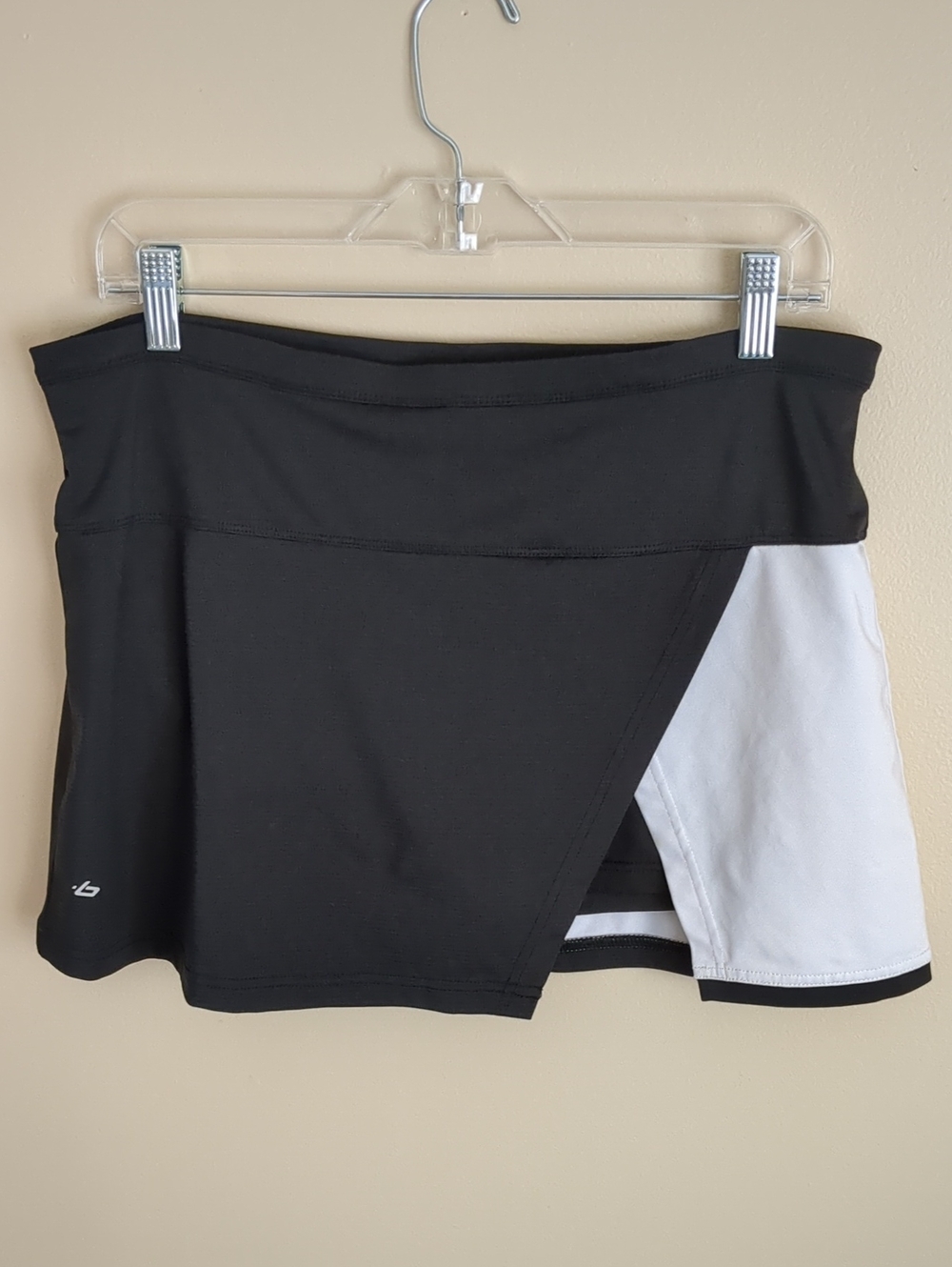 Medium Bolle Black And White Athletic Skort Golf Tennis Pickleball